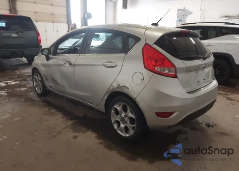 2013 Ford Fiesta Titanium z USA, uszkodzony, nr VIN 3FADP4FJXDM199751